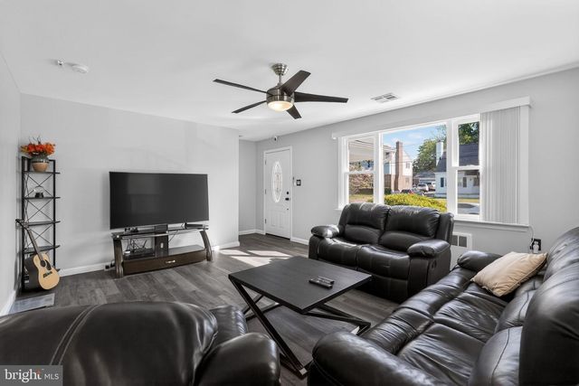 110 MCCORMICK AVE, Ridley Park, PA 19078
