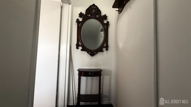 55 Gill Lane Lane 48, Iselin, NJ 08830