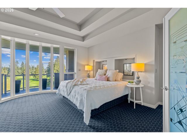 14400 UPLANDS Dr, Lake Oswego, OR 97034