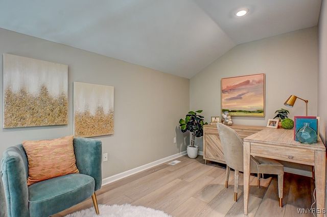 37 A Stonham Place 0601, Amherst, NY 14221