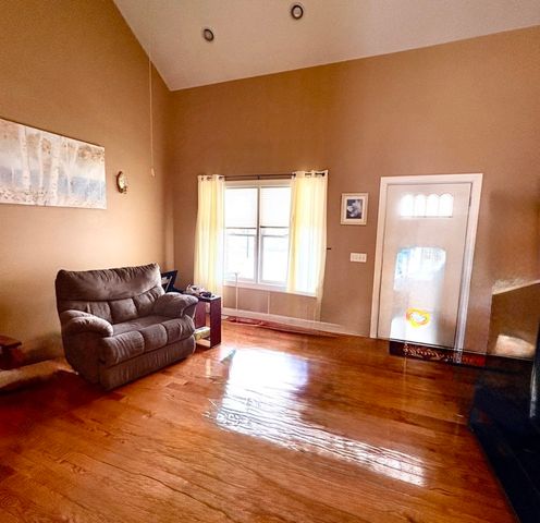 344 A Cassidy Court, Utica, IL 61373