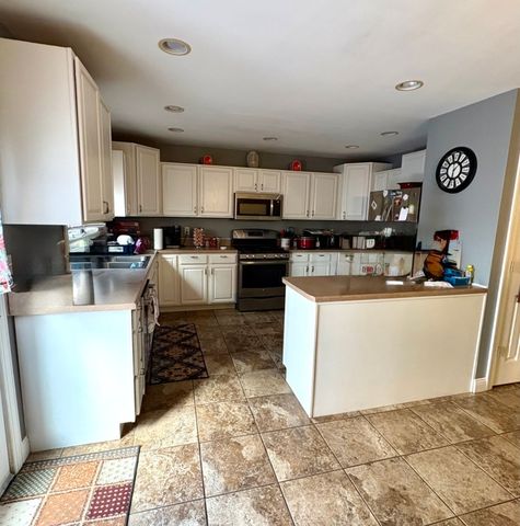 344 A Cassidy Court, Utica, IL 61373