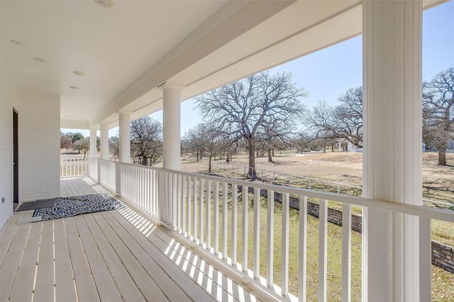 1421 Highlake Lane, Weatherford, TX 76087