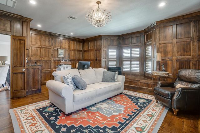 1421 Highlake Lane, Weatherford, TX 76087