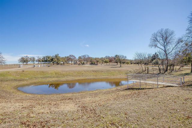 1421 Highlake Lane, Weatherford, TX 76087