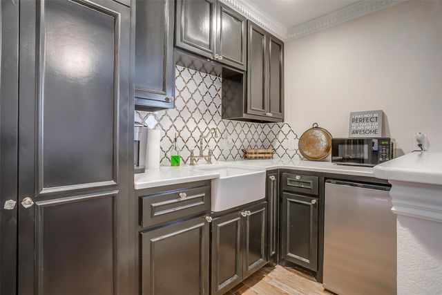 1421 Highlake Lane, Weatherford, TX 76087