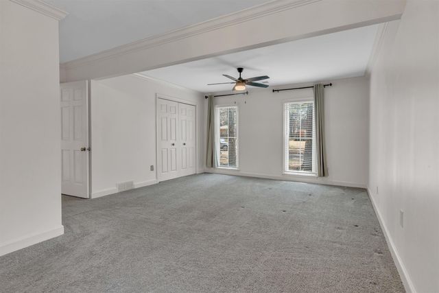 8050 FARMINGTON BLVD, Germantown, TN 38138