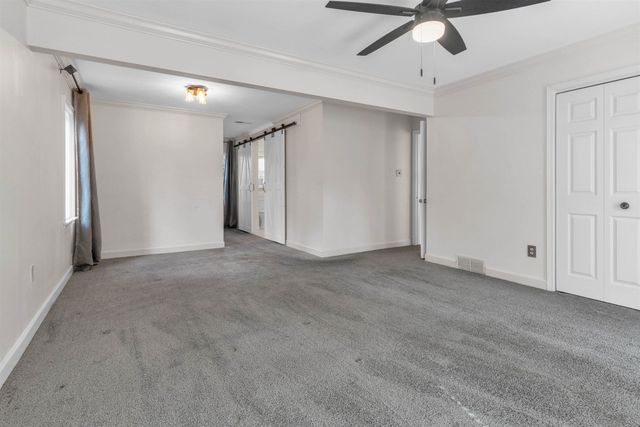 8050 FARMINGTON BLVD, Germantown, TN 38138