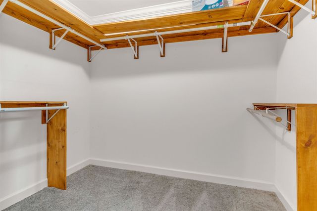 8050 FARMINGTON BLVD, Germantown, TN 38138