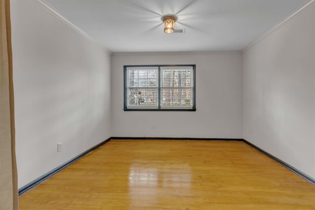 8050 FARMINGTON BLVD, Germantown, TN 38138