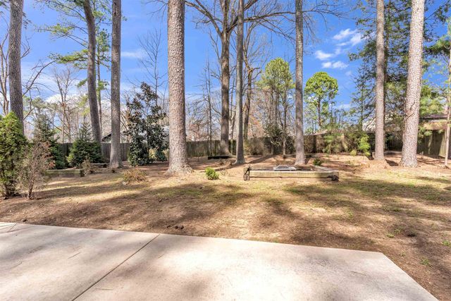 8050 FARMINGTON BLVD, Germantown, TN 38138