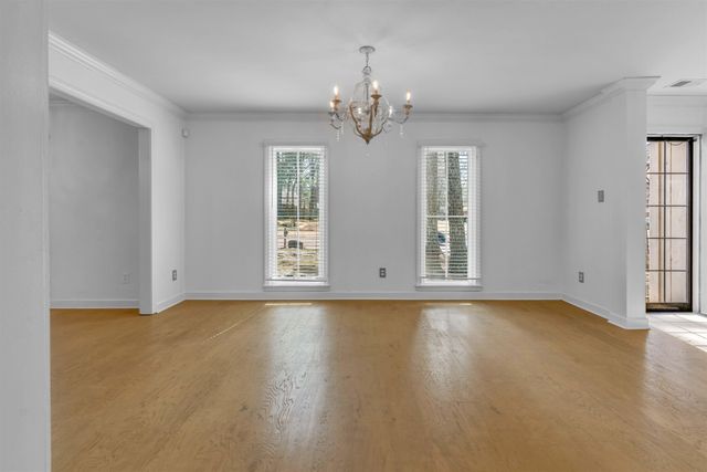 8050 FARMINGTON BLVD, Germantown, TN 38138