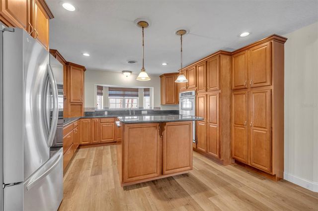 2112 CHIPPEWA TRAIL, Maitland, FL 32751