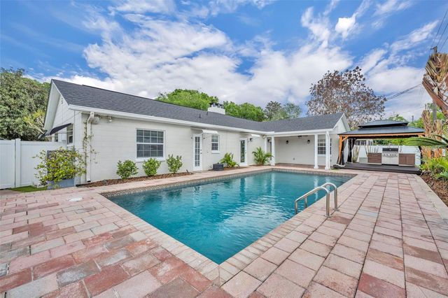 2112 CHIPPEWA TRAIL, Maitland, FL 32751