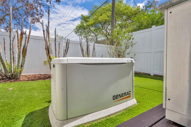 2112 CHIPPEWA TRAIL, Maitland, FL 32751