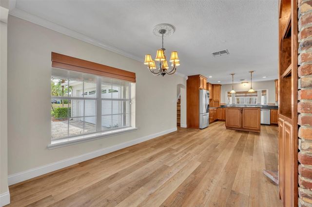 2112 CHIPPEWA TRAIL, Maitland, FL 32751