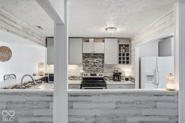 10593 Sienna Drive, Noblesville, IN 46060