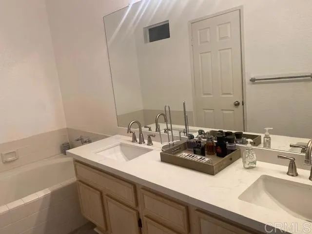 1688 Via Inspirar, San Marcos, CA 92078