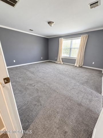 60 Waackaack Avenue, Keansburg, NJ 07734