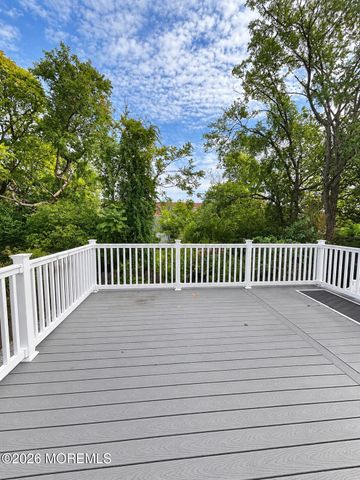 60 Waackaack Avenue, Keansburg, NJ 07734
