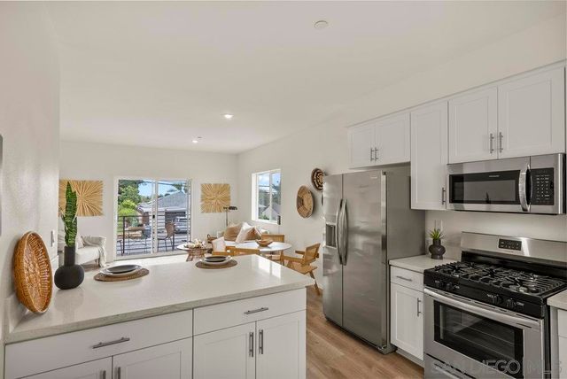 8154 Golden Ave, Lemon Grove, CA 91945