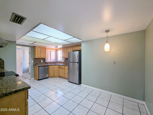 4019 W SAN MIGUEL Avenue, Phoenix, AZ 85019