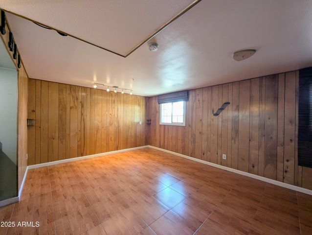 4019 W SAN MIGUEL Avenue, Phoenix, AZ 85019