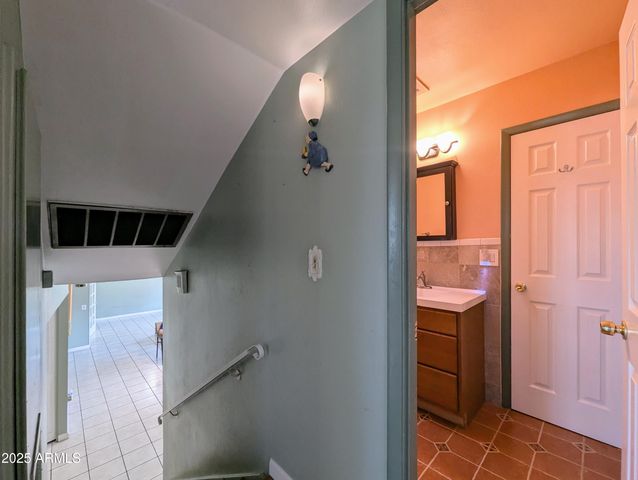 4019 W SAN MIGUEL Avenue, Phoenix, AZ 85019