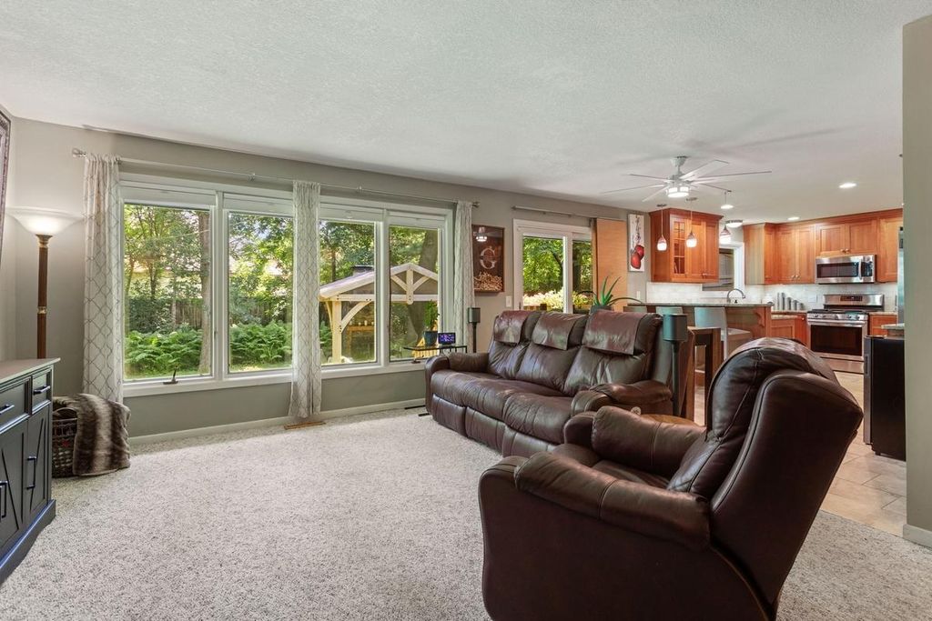 2685 Glenbrook Avenue N, Oakdale, MN 55128 — photo 3