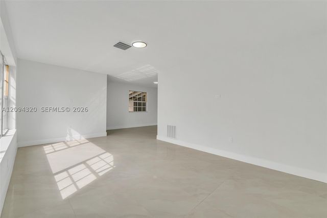 2637 Nassau Dr, Miramar, FL 33023