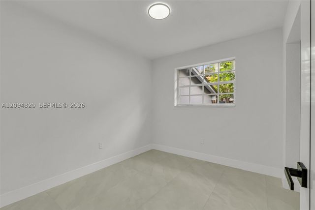 2637 Nassau Dr, Miramar, FL 33023