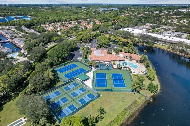 2402 Landings Boulevard, Greenacres, FL 33413