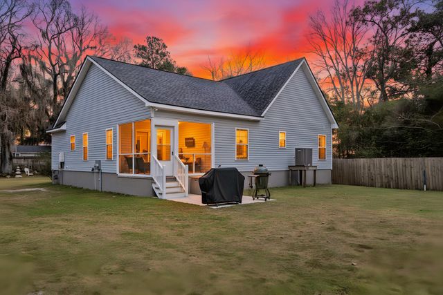 519 Fleming Road, Charleston, SC 29412