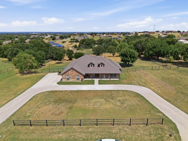 230 Newsom Mound Road, Weatherford, TX 76085
