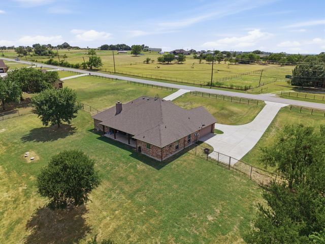 230 Newsom Mound Road, Weatherford, TX 76085
