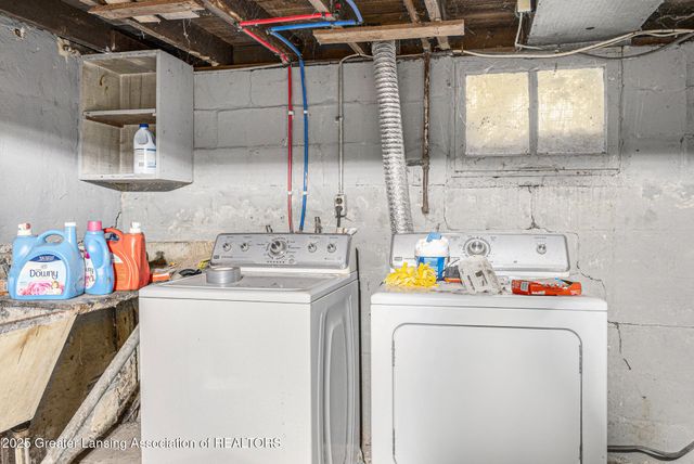 601 N Francis Avenue, Lansing, MI 48912