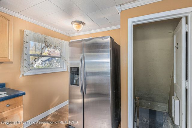 601 N Francis Avenue, Lansing, MI 48912