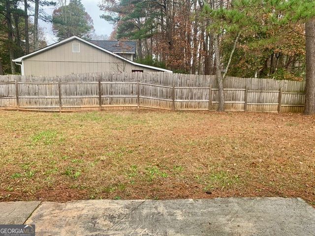 5663 Saint Thomas Drive, Lithonia, GA 30058