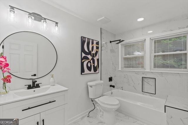 8 Edwin Place NW, Atlanta, GA 30318