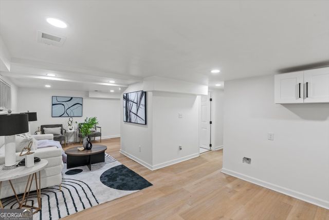 8 Edwin Place NW, Atlanta, GA 30318