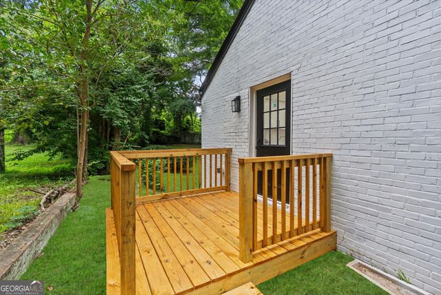8 Edwin Place NW, Atlanta, GA 30318
