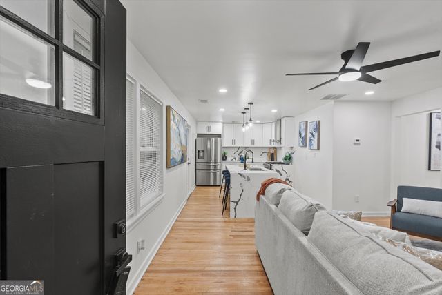 8 Edwin Place NW, Atlanta, GA 30318