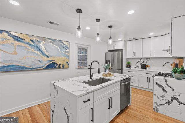 8 Edwin Place NW, Atlanta, GA 30318