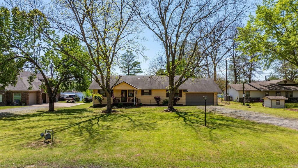 13402 Old River Drive, Scott, AR 72142