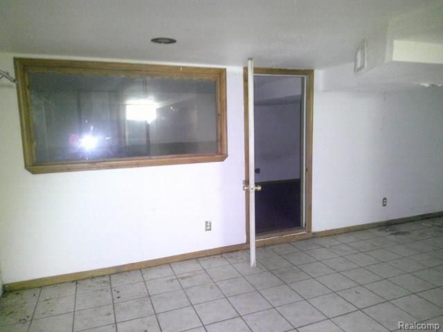 3009 Plainfield Avenue, Flint, MI 48506