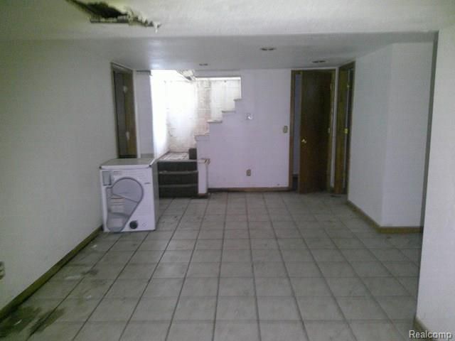 3009 Plainfield Avenue, Flint, MI 48506