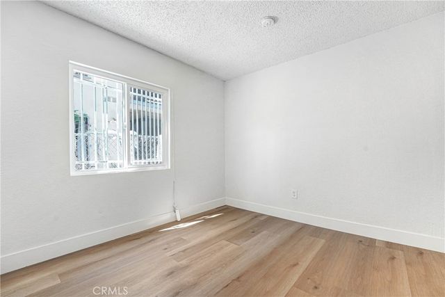 715 E 87th Place, Los Angeles, CA 90002