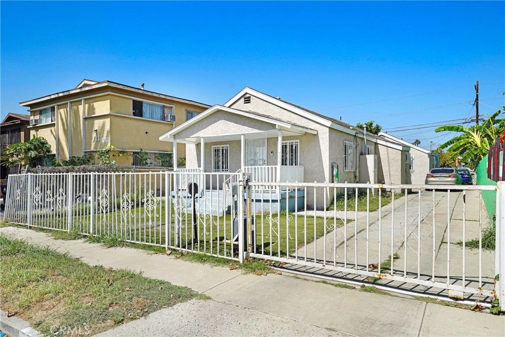 715 E 87th Place, Los Angeles, CA 90002
