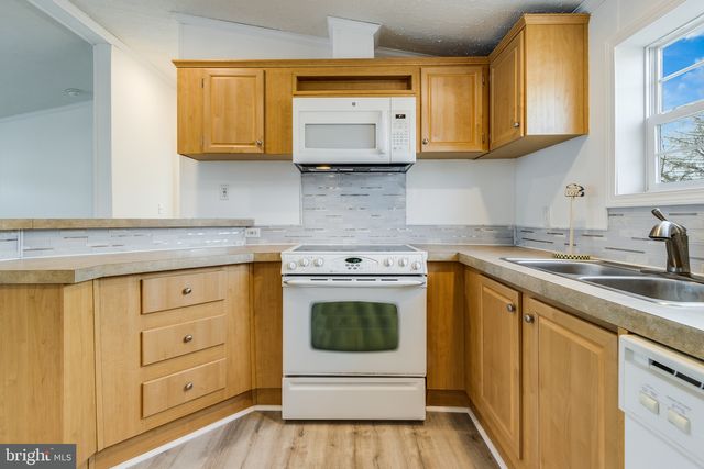7 COLONIAL LN, Rehoboth Beach, DE 19971