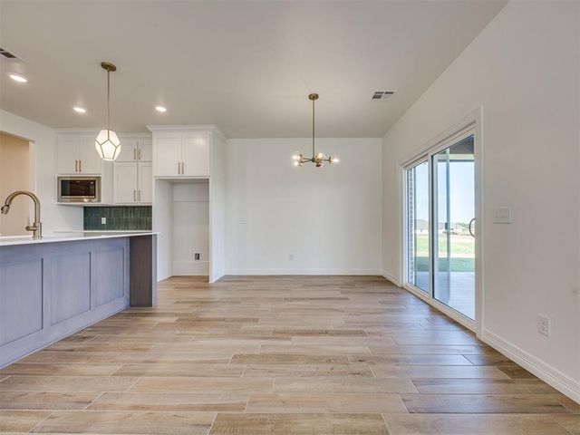 225 Sage Brush Way, Edmond, OK 73025